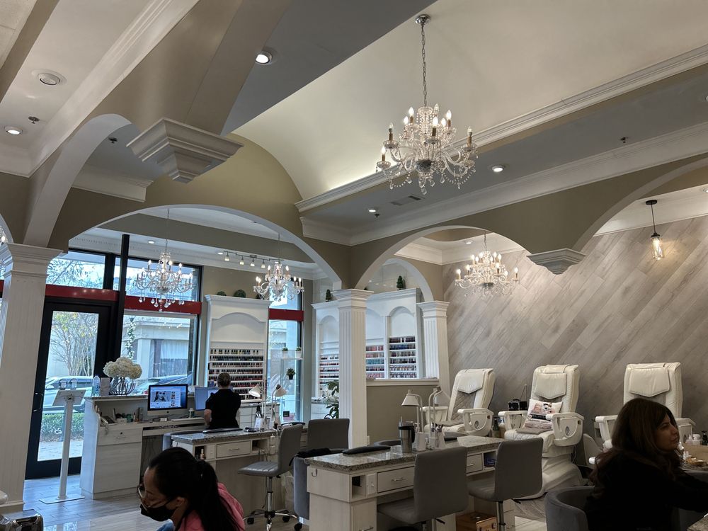 LUX NAIL LOUNGE AT AVALON Updated October 2024 2120 Avalon Blvd
