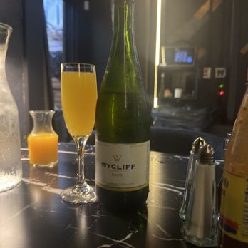 NoWhere Special - Bottomless Mimosa - Wine Bars Near Me - Nashville, Tennessee