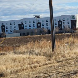 Holiday Inn Express & Suites Amarillo West - Hotel from a distance it crosses old route sixty six