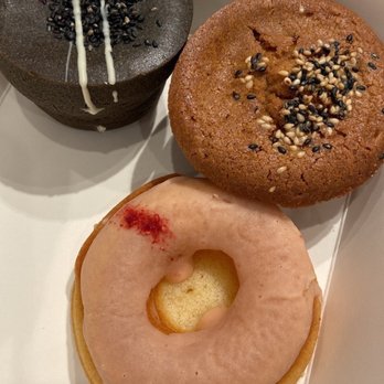 Third Culture Bakery - Black sesame, original, and guava cheesecake - Bakeries Near Me - Walnut Creek, California Third Culture Bakery - Black sesame, original, and guava cheesecake - Bakeries Near Me - Walnut Creek, California