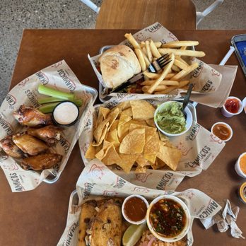 Dos Chamucos Taqueria - Mexican Near Me - Newcastle, Washington