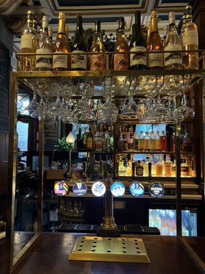 Cafe Royal by null