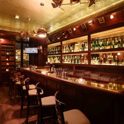 Podwale Bar and Books - The non-smoking bar on the first floor.