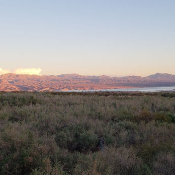Rogers Hot Springs - View from the parking lot overlooking the lake - Hiking Near Me - Temple Bar Marina, Arizona