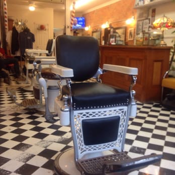 Hollow Ground Barber Shop - Barbers Near Me - Toronto, Ontario