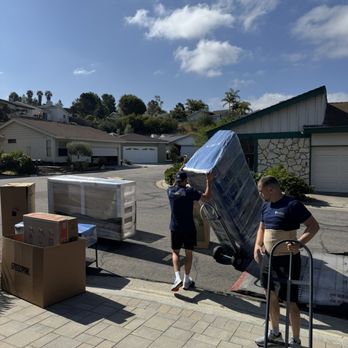 PortFlex OC Moving & Storage - Moving a couch - Movers Near Me