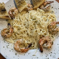 Harps American Pub & Grill - Alfredo w/grilled shrimp