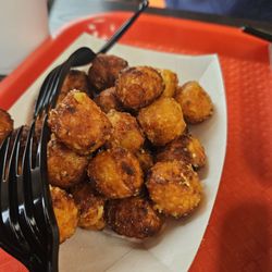 buldogies - Sweet potatoe tots