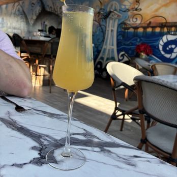 The Vault - Peach Bellini - American Near Me - Pompano Beach, Florida