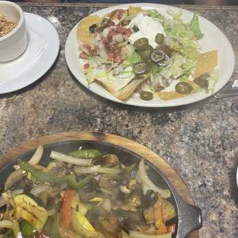 Don Eladio's Cantina - Nachos and veggie fajitas - Mexican Near Me - King George, Virginia Don Eladio's Cantina - Nachos and veggie fajitas - Mexican Near Me - King George, Virginia