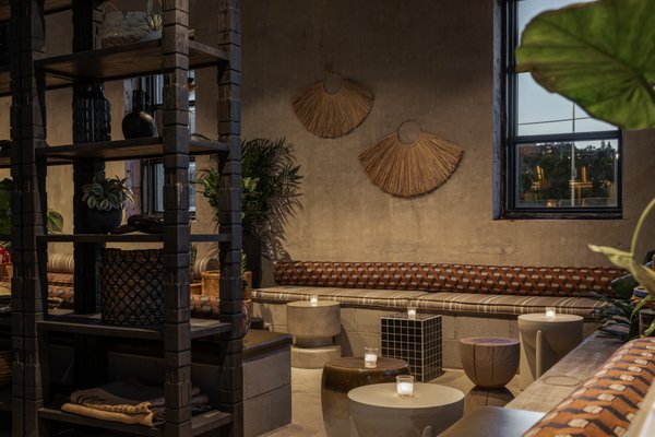 Fortuna's Row by null