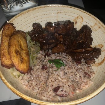 Las' Lap - Oxtail, rice and peas, sweet plantain. It was ok. - Caribbean Near Me - New York, New York Las' Lap - Oxtail, rice and peas, sweet plantain. It was ok. - Caribbean Near Me - New York, New York