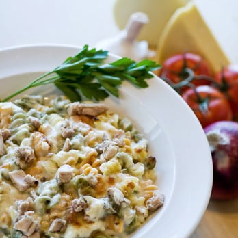 Straw Hat Pizza - Primo Pastas - Pizza Near Me - Santa Maria, California Straw Hat Pizza - Primo Pastas - Pizza Near Me - Santa Maria, California
