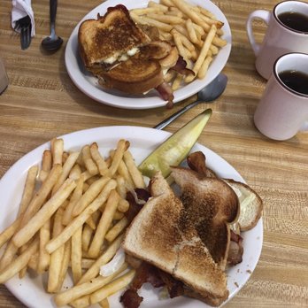 Whistle Stop - two plates of food on a table - Breakfast & Brunch Near Me - Frontenac, Minnesota