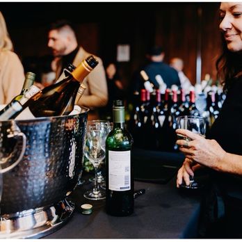 Il Davide - The bar never had a line because of the amazing service from the staff. - Italian Near Me - San Rafael, California Il Davide - The bar never had a line because of the amazing service from the staff. - Italian Near Me - San Rafael, California