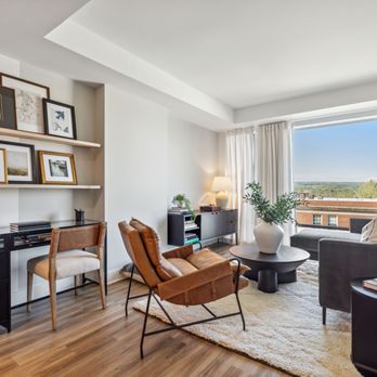 J Coopers Row - Apartments Near Me - Washington, DC, District of Columbia