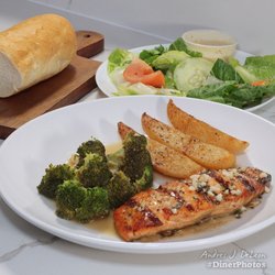 Brasi’s Pizzeria - Grilled Salmon Entree