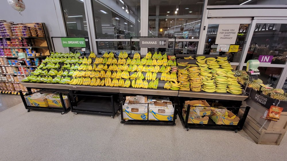 GIANT Updated August 2024 46 Photos & 175 Reviews 1345 Park Rd NW