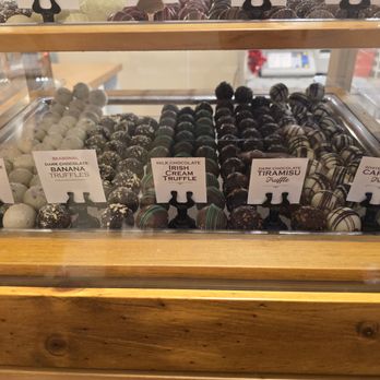 Long Grove Confectionery  - Candy Stores Near Me - Long Grove, Illinois