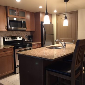 Indigo - Fully functional Kitchen - Hotels Near Me - Dead Man's Flats, Alberta Indigo - Fully functional Kitchen - Hotels Near Me - Dead Man's Flats, Alberta