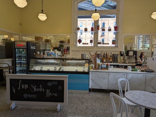 Milkbox Ice Creamery by null