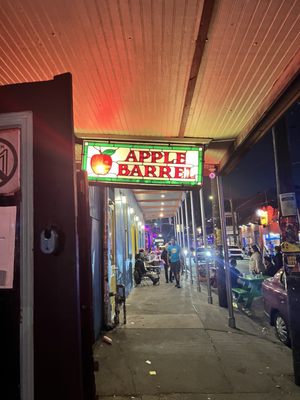 Apple Barrel Bar by null