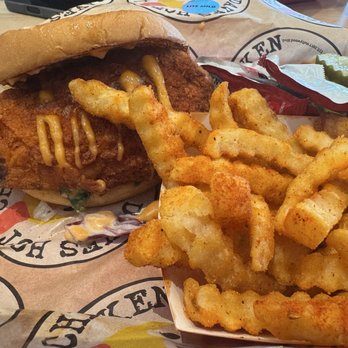 Dave's Hot Chicken - Chicken Shop Near Me - Fort Myers, Florida
