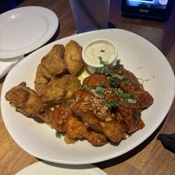 Yard House - Korean chili wings and lemon pepper - New American Near Me - Sacramento, California Yard House - Korean chili wings and lemon pepper - New American Near Me - Sacramento, California
