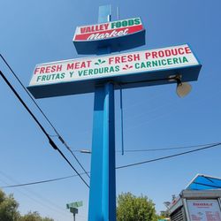 Valley Food Market - New Sign