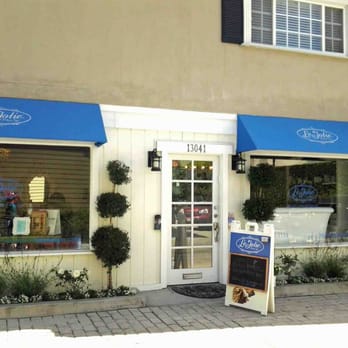 Le Jolie Medi Spa - Valet Parking available in front of Le Jolie Medi Spa - Hair Salons Near Me - Studio City, California Le Jolie Medi Spa - Valet Parking available in front of Le Jolie Medi Spa - Hair Salons Near Me - Studio City, California