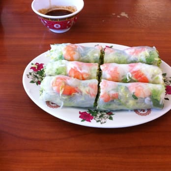 Pho 87 - Pork and shrimp summer roll - Vietnamese Near Me - Los Angeles, California