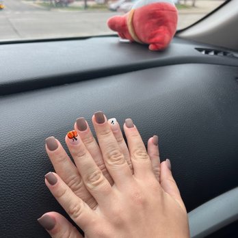 Silk Nails and Spa - Nail Salons Near Me - Carrollton, Texas