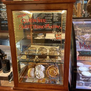 Pour Richard's Distillery - Cafes Near Me - Devon, Pennsylvania Pour Richard's Distillery - Cafes Near Me - Devon, Pennsylvania