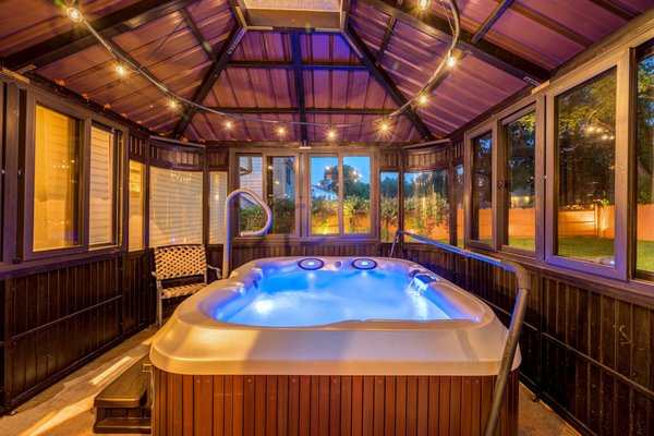 Kimberley Hecht - Weichert Realtors