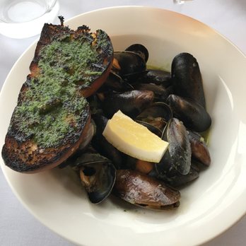 Cuillan Hills Hotel - Mussels appetiser - Hotels Near Me - Portree, HLD