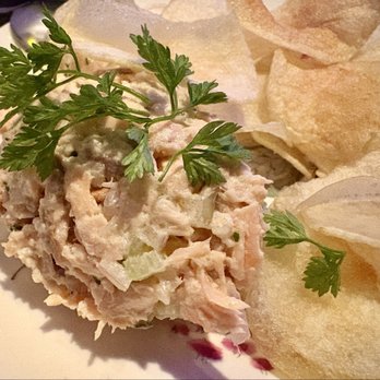 Bistro Vendôme - Smoked Salmon Salad (dip) with potato chips (from HH menu) - French Near Me - Denver, Colorado