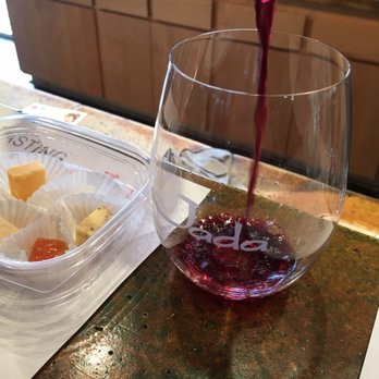 Jada Vineyard & Winery - Wine and cheese pairing - Wineries Near Me - Paso Robles, California Jada Vineyard & Winery - Wine and cheese pairing - Wineries Near Me - Paso Robles, California