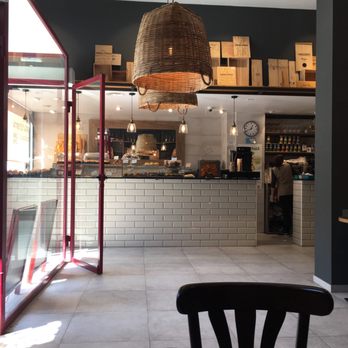 Breik - Cafeteria Near Me - Barcelona, B Breik - Cafeteria Near Me - Barcelona, B