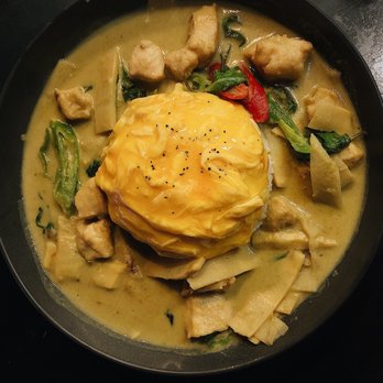 Maya Bay Thai - Green curry - Thai Near Me - Toronto, Ontario