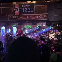 Pickle Barrel Nightclub - Dance floor with Dizgo performing