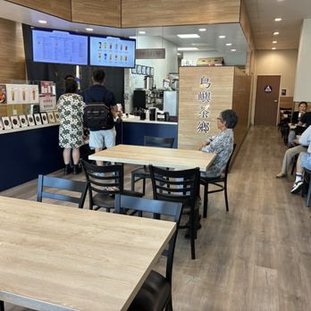 Formosa Aroma - Interior (Mar 2026) - Bubble Tea Near Me - Alhambra, California Formosa Aroma - Interior (Mar 2026) - Bubble Tea Near Me - Alhambra, California