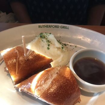 Rutherford Grill - American Near Me - Rutherford, California