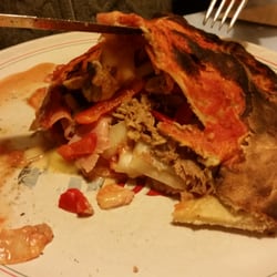 Pizzeria La Puglia - Calzone