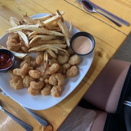Fried shrimp platter. Fried shrimp platter.