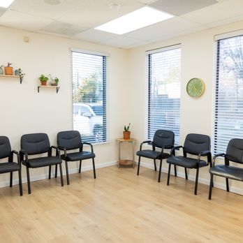 Thrive Spinal Care - Chiropractors Near Me - Charleston, South Carolina Thrive Spinal Care - Chiropractors Near Me - Charleston, South Carolina