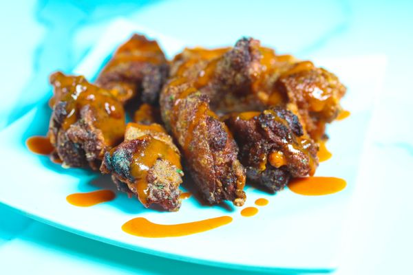 Noir Kitchen & Cocktails by null