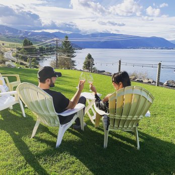 Mellisoni Vineyards - Wine Tasting Room Near Me - Chelan, Washington