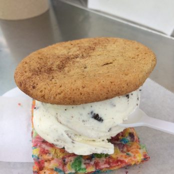 Coolhaus - Ice Cream Sandwich - Street Vendors Near Me Coolhaus - Ice Cream Sandwich - Street Vendors Near Me