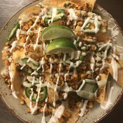 Lone Oak Bar and Grille - Street Nachos