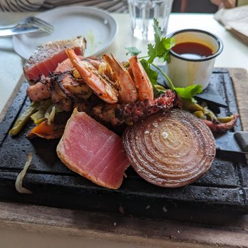 La Mezcaleria - Parrillada de mariscos - Mexican Near Me - Vancouver, British Columbia La Mezcaleria - Parrillada de mariscos - Mexican Near Me - Vancouver, British Columbia